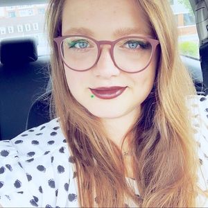 Meet your Posher, Debra